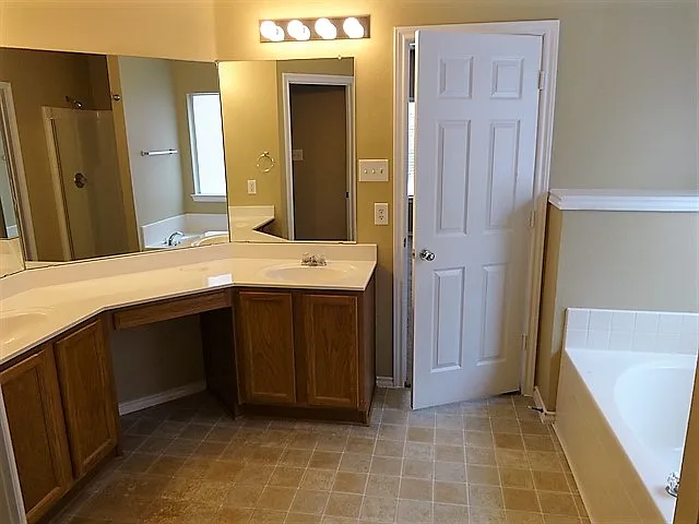 5112 Parkplace Dr — Photo 8