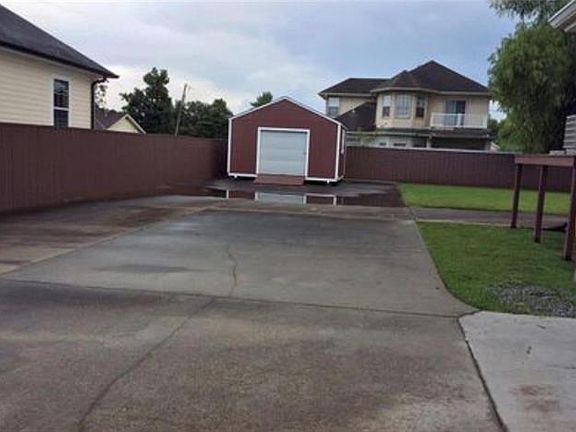 4th image of 3265 Elmwood Park Dr