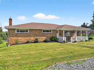 233 Carpenter Ln, Irwin, PA 15642