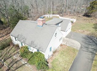 9 E Dayton Hill Rd, Wallingford, CT 06492