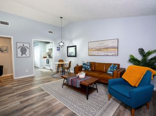 1812 Poinsettia Ave APT B, Tarpon Springs, FL 34689