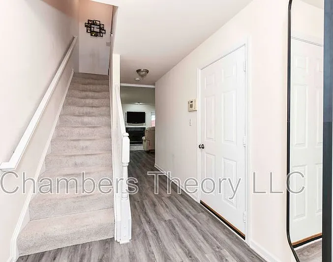 6955 Cromarty Dr — Photo 4