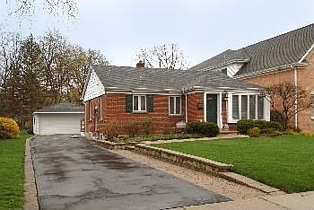 1st image of 623 N Beverly Ln