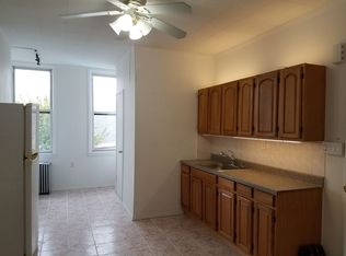 556 Fairview Ave #2L, Ridgewood, NY 11385