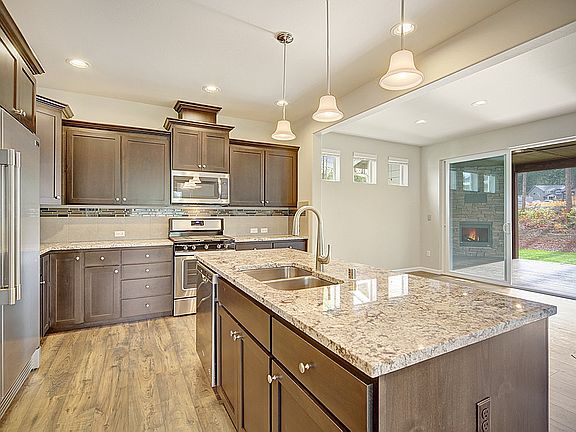 5th image of 4708 Plover St NE