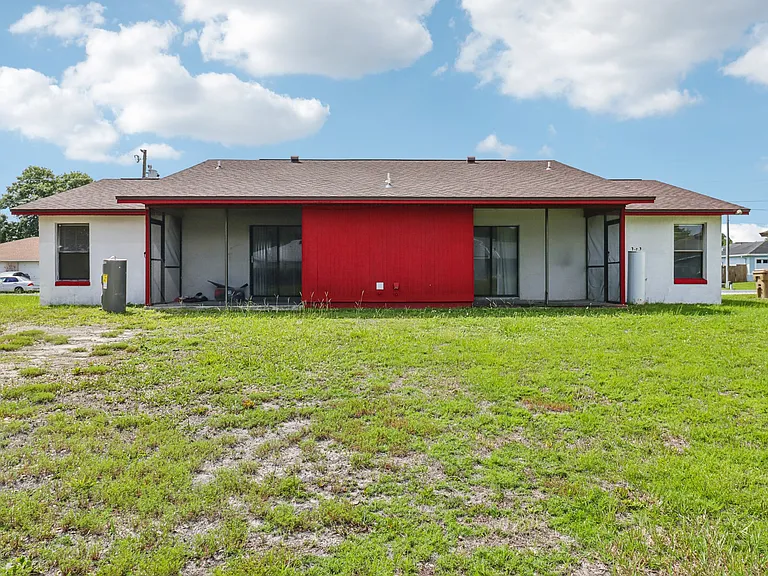 384 Cocoa Ct — Photo 33