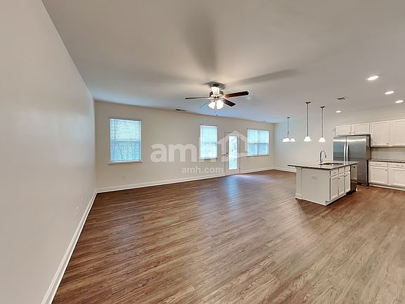 5th image of 138 Cobblestone Dr