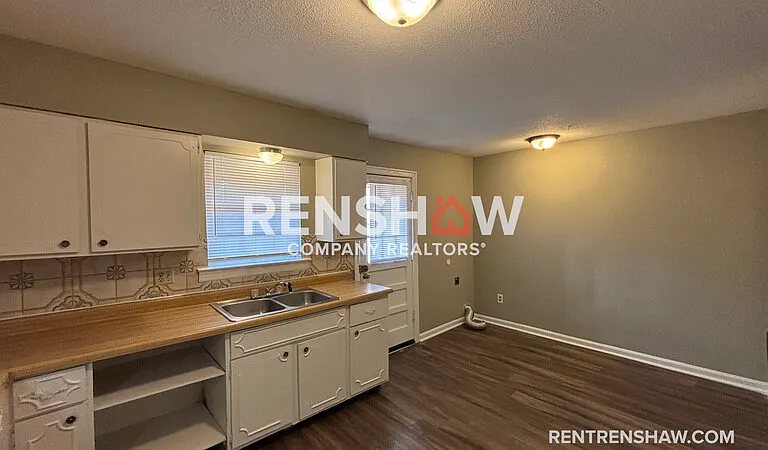 3219 Thirteen Colony Mall #2B — Photo 12
