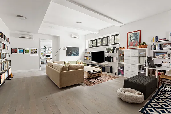 Sold by Compass | media 1