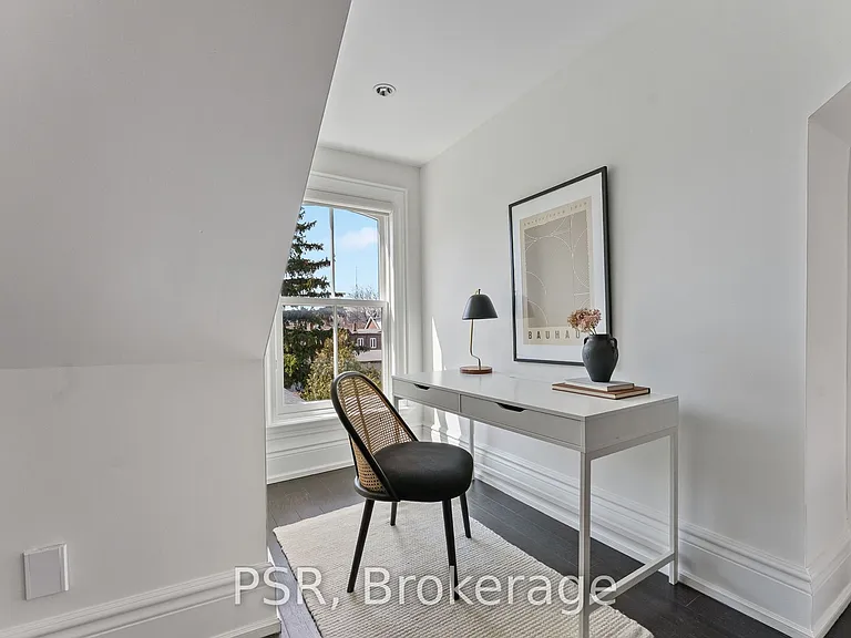 126 Dovercourt Rd — Photo 29