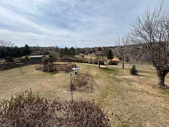 3rd image of 2707 Spring Brook Rd