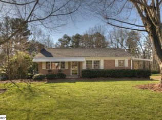 10 Broadleaf Ct, Taylors, SC 29687