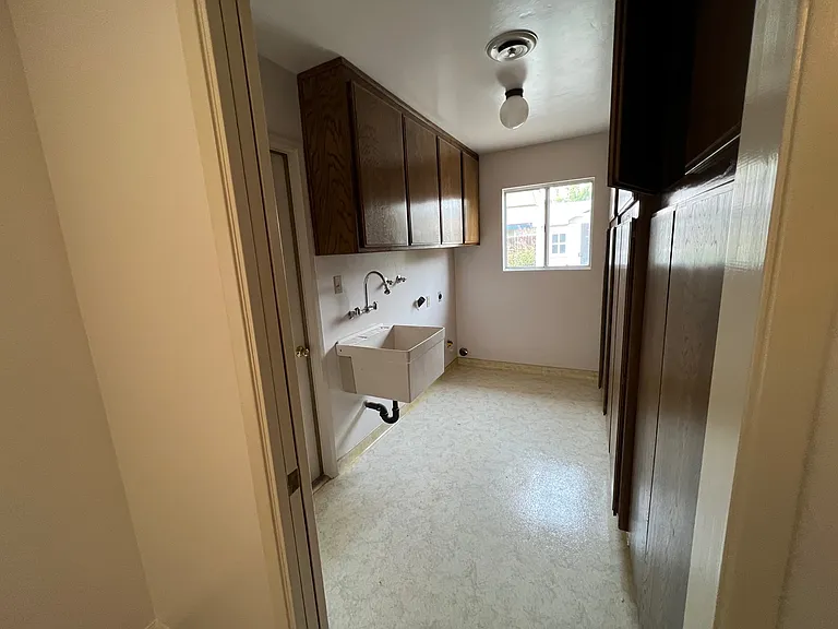 7200 Bennington Way — Photo 9