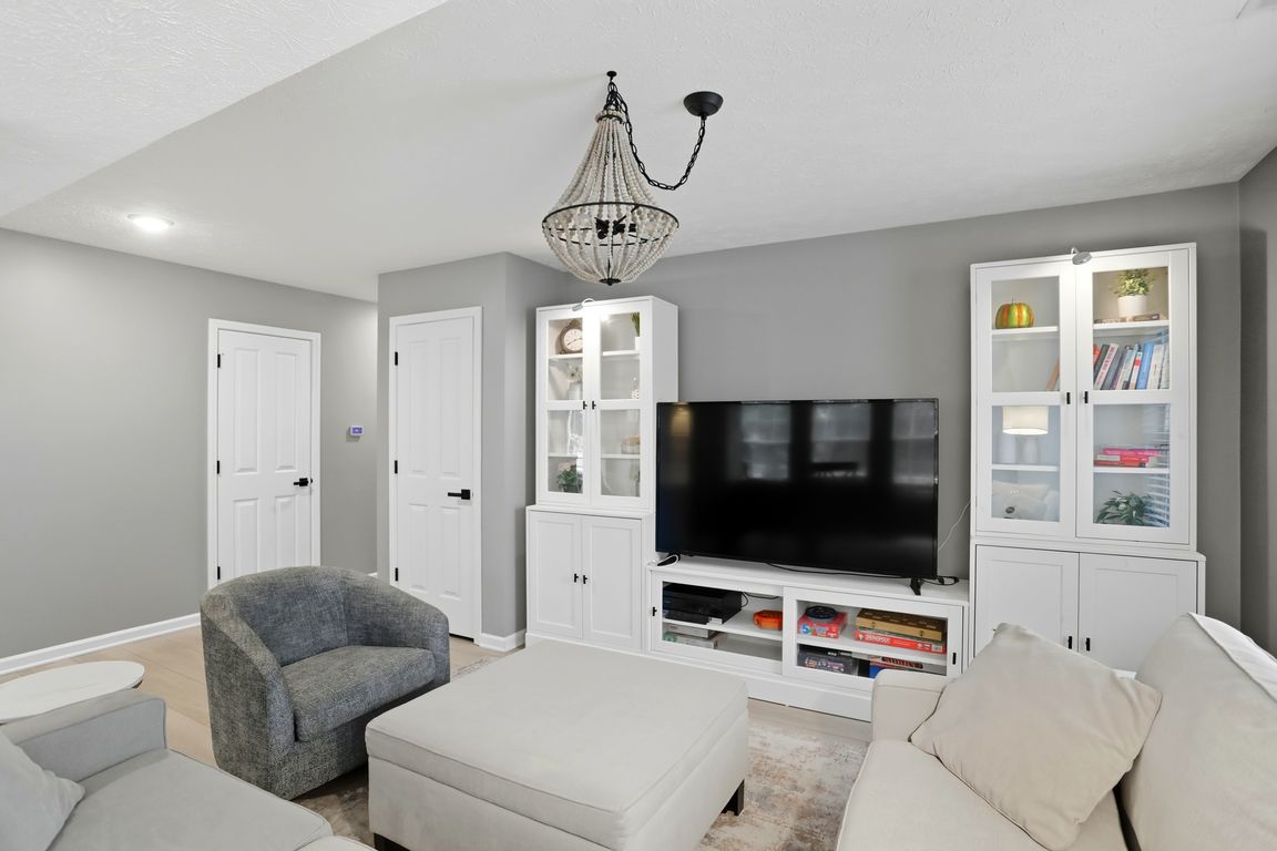 next background image