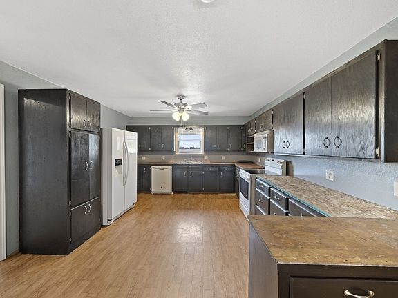 5th image of 5667 Leroy Pkwy