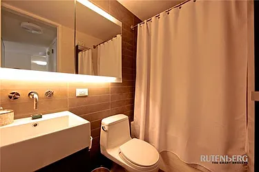 Rented by R New York