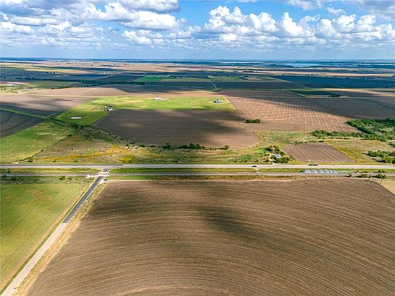 3rd image of 6250 N Highway 95