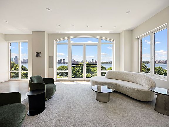 3rd image of 400 W 12th St APT 6C