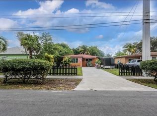 124 NW 6th Ave, Hallandale, FL 33009