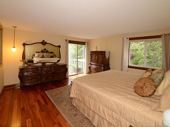 Master Bedroom w/ Balcony