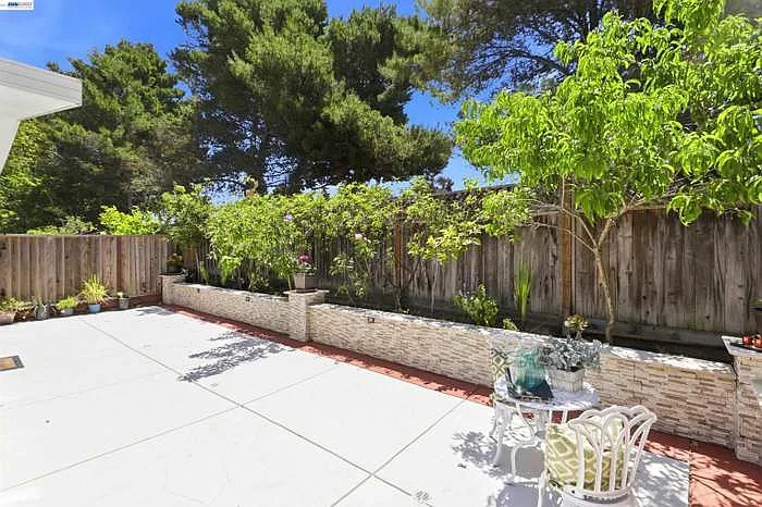 34561 Winslow Ter — Photo 21