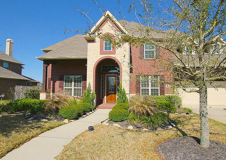 1st image of 2204 Bayou Cove Ln