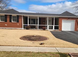 745 Lilac Ln, Reading, PA 19606