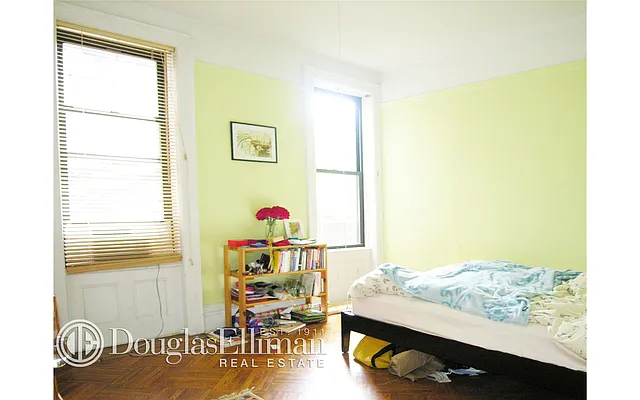 Rented by Douglas Elliman | media 24