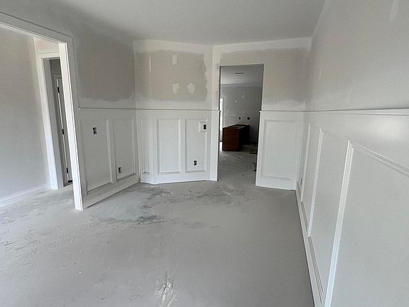 5th image of 1538 Eastbay Dr