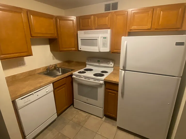 1088 Boylston St #8 — Photo 9