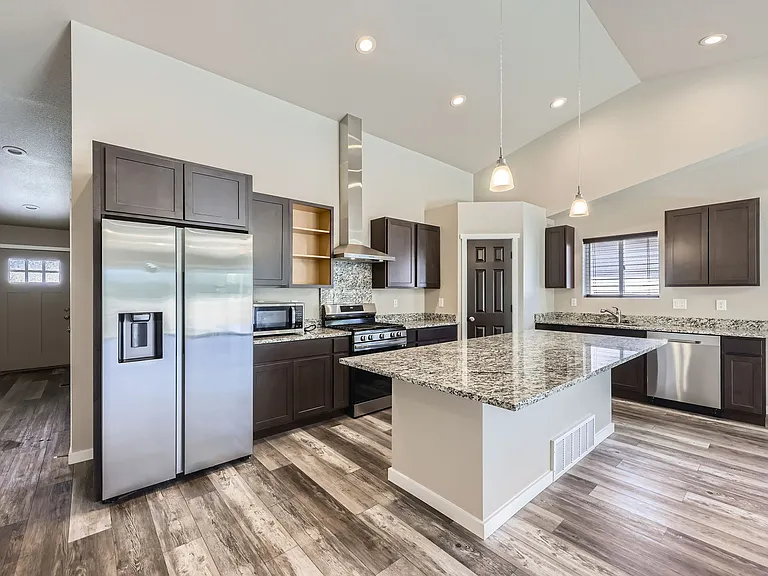 11111 Paradise Ln — Photo 3