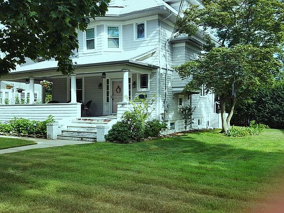 2nd image of 30 Raymond Ave