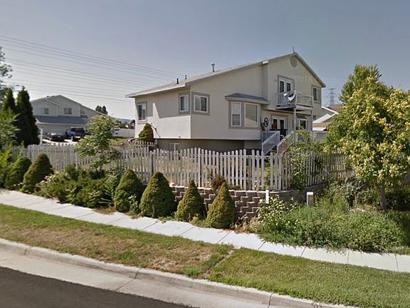 2nd image of 5921 S Trowbridge Way
