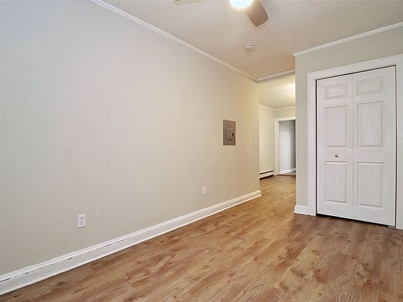 5th image of 63 Laidlaw Ave #2R