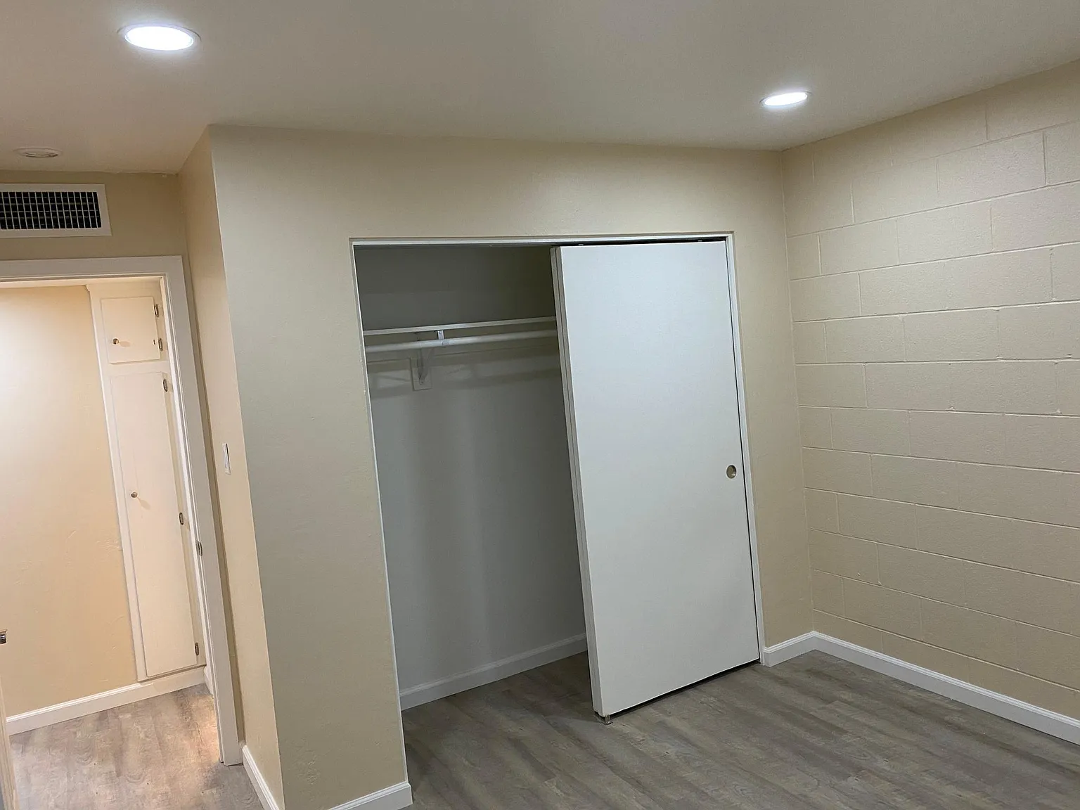 3925 Soranno Ave — Photo 4