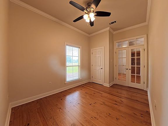 5th image of 8180 Beechwood Dr