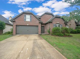 1041 Washington Ct, Moody, AL 35004