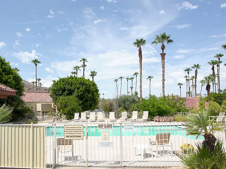 Canyon Cir N — Photo 3