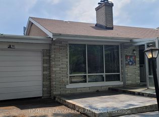 50 Larkfield Dr, Toronto, ON M3B 2H1