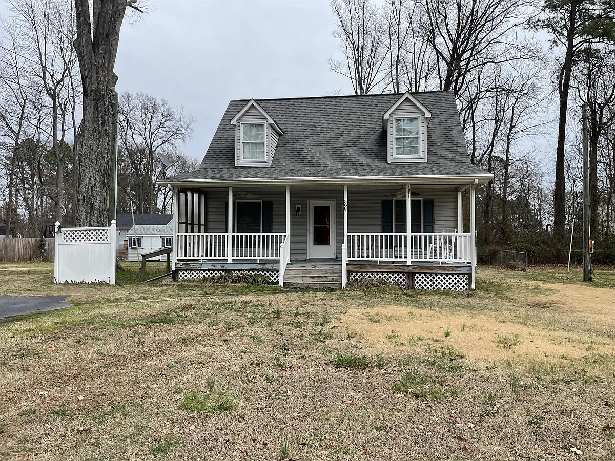Building Photo - 588 Wakefield Dr