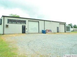 626 7th St NW, Arab, AL 35016