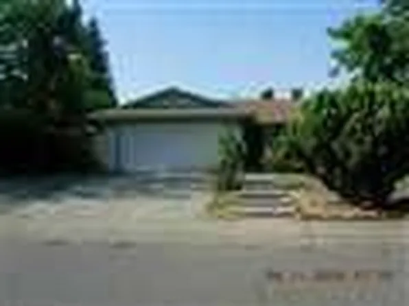 1868 Baugh St, Olivehurst, CA 95961