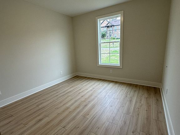 3rd image of 518 McGrath Dr