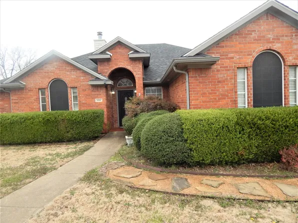 104 Jaron Dr, Pottsboro, TX 75076