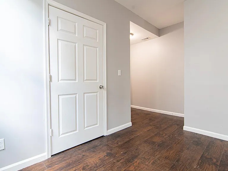 3000 Erdman Ave — Photo 23