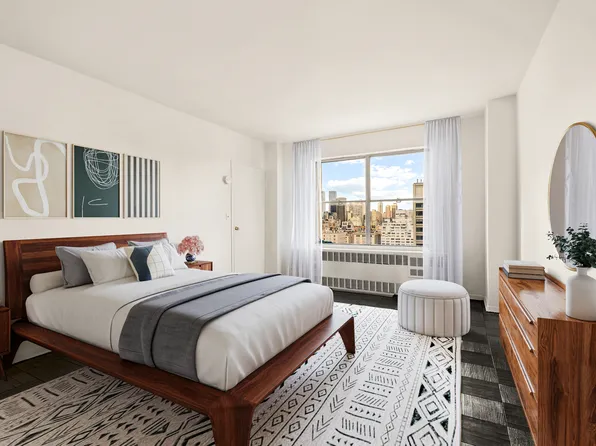 167 East 67th Street image 5 of 33