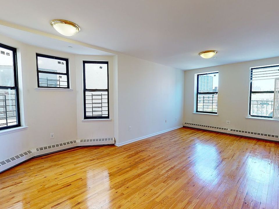 1st image of 133 W 140th St #75