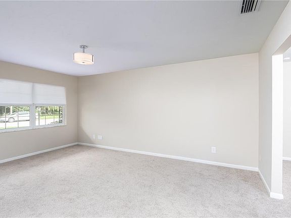 5th image of 919 Mare Bello Dr