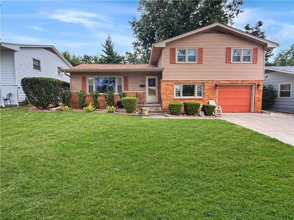 1544 Home Park Ave, Decatur, IL 62526