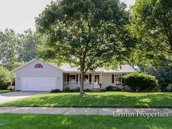 2nd image of 5936 Alcove Dr NE